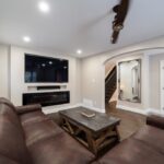 Oakridge Cres Main Floor